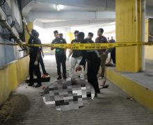 Mayat Lelaki Ditemukan di Parkiran, Diduga Jatuh dari Lantai Empat Pusat Perbelanjaan - JPNN.com