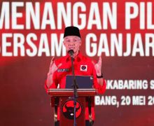 Hasil Survei SMRC: Ganjar Pranowo Paling Dipercaya Akan Melanjutkan Program Jokowi - JPNN.com