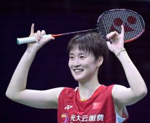 Chen Yu Fei Tersenyum Manis, China Juara Sudirman Cup 2023 - JPNN.com