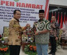 Tim Kemendagri Memonitor Langsung Realisasi APBD di Kutai Kartanegara - JPNN.com