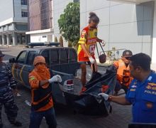 Main Bola di Pinggir Pantai, 3 Remaja Tewas Digulung Laut Pangandaran - JPNN.com
