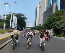 Bamsoet Apresiasi Gerakan Komunitas Perempuan Muda Bersihkan Sampah di Jalanan Jakarta - JPNN.com