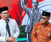Pantun Hasto PDIP dan Karmina Kang Emil, Sinyal soal Cawapres untuk Ganjar Pranowo? - JPNN.com