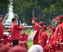 Jokowi Berikan Bonus kepada Atlet ASEAN Paragames 2023, Ada yang Dapat Setengah M - JPNN.com