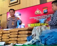 Penangkapan Kurir 77 Kg Ganja Berlangsung Tegang, Pelaku Melawan - JPNN.com