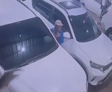 Maling Spion Beraksi Tiga Kali dalam Semalam di Bekasi, Videonya Viral, Tuh Lihat - JPNN.com