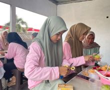 Srikandi Ganjar Gelar Pelatihan Membuat Salad Sebagai Peluang Bisnis - JPNN.com