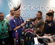Sandiaga Puji Karya Anak Muda PYCH dan Ajak Masyarakat Sukseskan Papua Street Carnival - JPNN.com