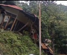 2 Balita Meninggal Dunia Akibat Tertimbun Tanah Longsor di Kota Padang - JPNN.com
