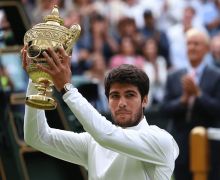 Berjaya di Wimbledon 2023, Carlos Alcaraz Punya Permintaan Khusus kepada Raja Spanyol - JPNN.com
