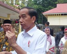Presiden Jokowi Menjelaskan tentang Baju Baru yang Dipakai, Oalah - JPNN.com