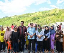 Puji Keindahan Wisata Pantai Dunu, Fadel Muhammad: Saya Rasa Tidak Kalah dengan Bali - JPNN.com