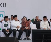 Prabowo Satu-satunya Menteri yang Duduk Bareng Jokowi di Harlah ke-25 PKB - JPNN.com