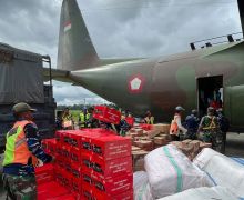 14 Ton Bantuan Kemensos Siap Diterbangkan ke Distrik Terdampak Kekeringan di Kabupaten Puncak - JPNN.com