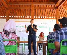 Bea Cukai Yogyakarta Bekali Petani Gunungkidul agar Bisa Tingkatkan Nilai Jual Tembakau - JPNN.com