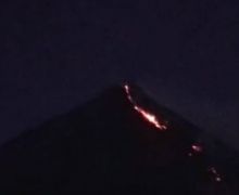 Gunung Karangetang Meluncurkan Lava Pijar, Warga Diminta Jaga Jarak - JPNN.com