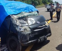 Kecelakaan Maut di Tol Pekanbaru-Dumai, Pengemudi Grand Max Tewas - JPNN.com