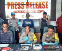 Tersangka Pengepul Pasir Zirkon Ilegal Ditangkap Polres Kotawaringin Timur, Ini Barang Buktinya - JPNN.com