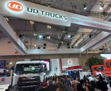 GIIAS 2023: UD Trucks Rayakan 1 Dekade Kehadiran Quester di Indonesia - JPNN.com