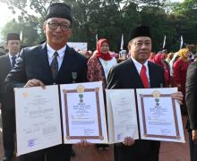Selamat, 2 Perwira Terbaik Pertamina Raih Satyalancana Wira Karya dari Presiden RI - JPNN.com