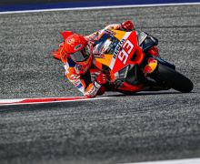Menghalangi Marc Marquez, Pol Espargaro Kena Penalti di MotoGP Austria - JPNN.com
