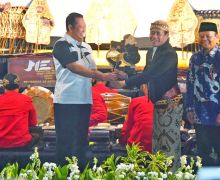 Peringati HUT ke-78 MPR RI, Bamsoet Gelar Wayang Kulit 'Semar Boyong' - JPNN.com