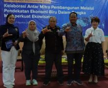 Dorong Konsep Ekonomi Biru, Mowilex Dukung Ekowisata Hiu Paus di Sumbawa - JPNN.com