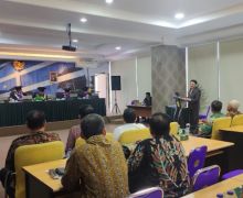 Sah, Nana Halim Resmi Bergelar Doktor Manajemen Pendidikan - JPNN.com