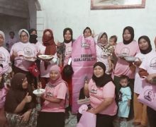 Sukarelawan Ganjar Ajarkan Ibu-Ibu Membuat Makanan Tradisional Khas Buol - JPNN.com