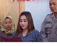 Jabatan Bripka Nuril Suami TikToker Luluk Sofiatul Jannah Dicopot, Gilang Berkata Begini - JPNN.com