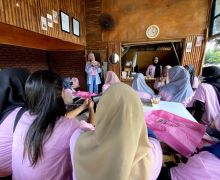 Srikandi Ganjar Ajak Perempuan Milenial Belajar Usaha Angkringan di Lampung - JPNN.com
