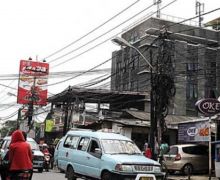 Pengendara Motor di Bandung Tewas Diduga Terjerat Kabel Fiber Optik yang Menjuntai - JPNN.com