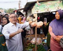 Zulhas Sebut Harga Telur dan Bawang di Pasar Natar Lampung Sangat Murah - JPNN.com