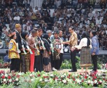 Presiden Jokowi Serahkan Legalitas Kerja sama Kemitraan Perhutani dalam Festival LIKE - JPNN.com