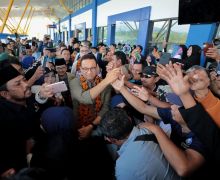 Disambut 7 Ribu Simpatisan, Anies Baswedan Akhirnya Menginjakkan Kaki di Tana Luwu - JPNN.com