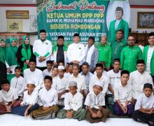 Mardiono Temui Santri Duafa dan Yatim Piatu Ketika Kunjungan Kerja ke Aceh - JPNN.com