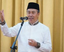 Syamsuar Mengundurkan Diri dari Jabatan Gubernur Riau, Ini Respons DPRD - JPNN.com