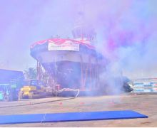TNI AL Kembali Membangun Satu Kapal Harbour Tug Buatan Dalam Negeri - JPNN.com