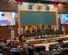 DPRD Umumkan Pengunduran Diri Syamsuar dari Jabatan Gubernur Riau - JPNN.com