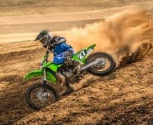 Kawasaki Indonesia Merilis 2 Motocross Terbaru, Lebih Bertenaga dan Nyaman - JPNN.com