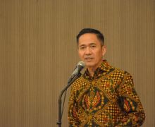 PJ Wali Kota Palembang Ganjar Bonus kepada Puluhan Atlet Tekwondo Berprestasi - JPNN.com