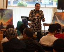 Denny JA: Politikus Harus Lebih Rileks Menilai Survei Pilpres - JPNN.com