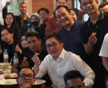 Momen Kocak saat Arsjad Rasjid Mudik ke Palembang, 'Dikerjain' Para Konten Kreator, Hahaha - JPNN.com