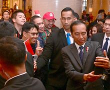 Lihat Wajah Semringah Jokowi dan Iriana - JPNN.com