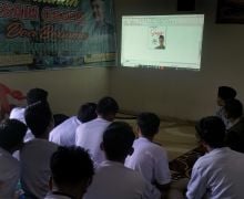 Santri Dukung Ganjar Bekali Pemuda Jambi dengan Kemampuan Desain Grafis - JPNN.com