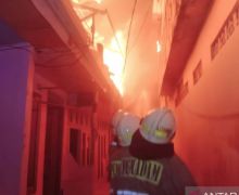 Gegara Obat Nyamuk 20 Rumah di Rawamangun Terbakar - JPNN.com