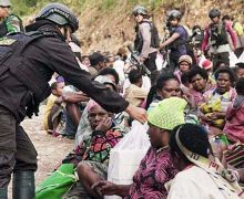 Aksi TNI Polri Evakuasi Warga dari Serangan KST Diapresiasi Rakyat Papua - JPNN.com