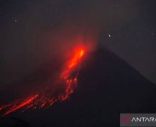 Guguran Lava dari Gunung Merapi Meluncur ke Arah Kali Bebeng - JPNN.com