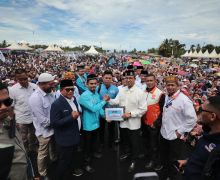 Ribuan Warga Aceh Berzikir & Selawat Bersama Anies dan Para Ulama - JPNN.com