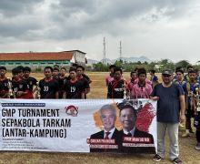 Sosialisasikan Ganjar-Mahfud di Cirebon, Relawan GMP Gelar Turnamen Sepak Bola Antarkampung - JPNN.com